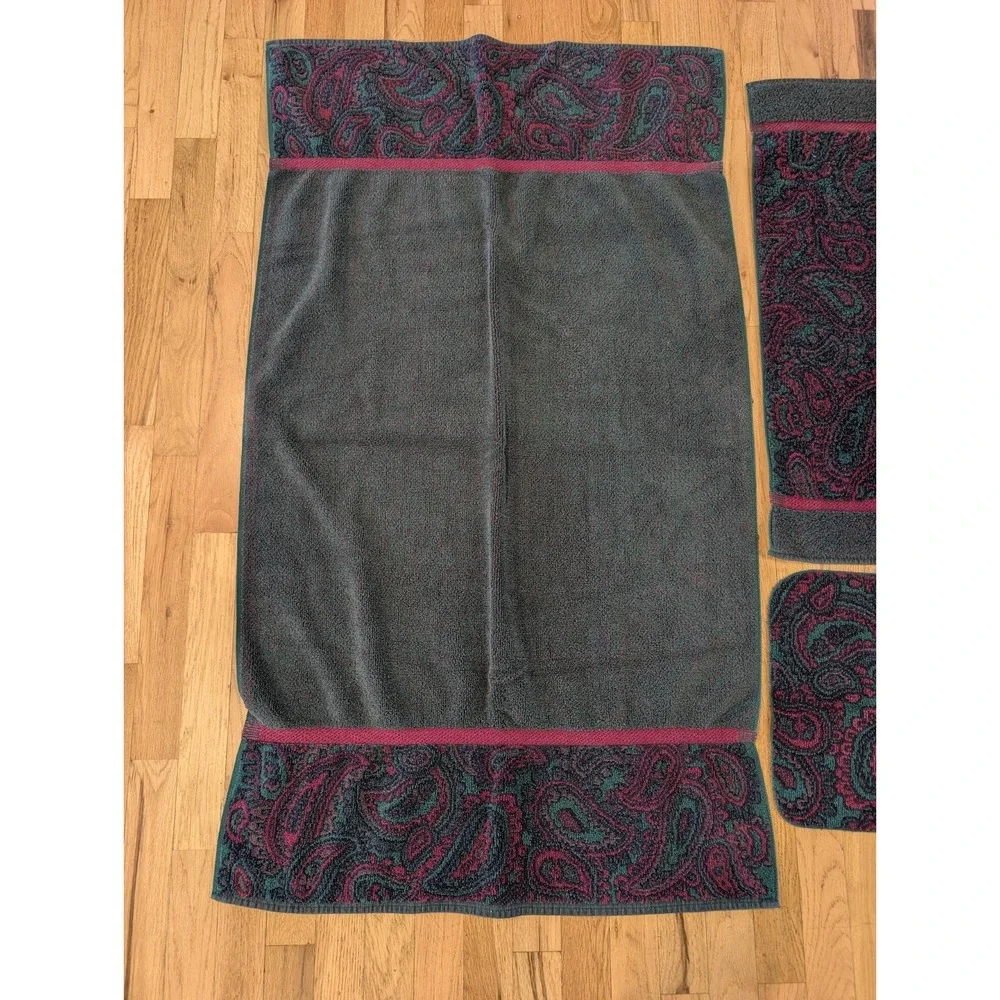 VTG Fieldcrest Royal Velvet Towel Set Paisley Green Burgundy Bath Hand Washcloth